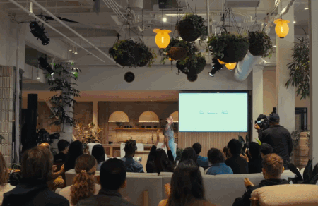 OpenAI颠覆世界：GPT-4o完全免费，实时语音视频交互震撼全场，直接进入科幻时代